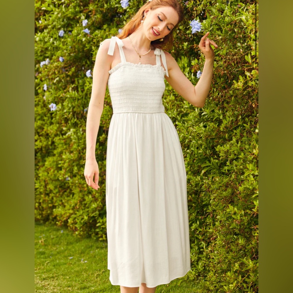 ModCloth NWT Cloud‎ Drifting Shoulder Tie Midi Dress - White